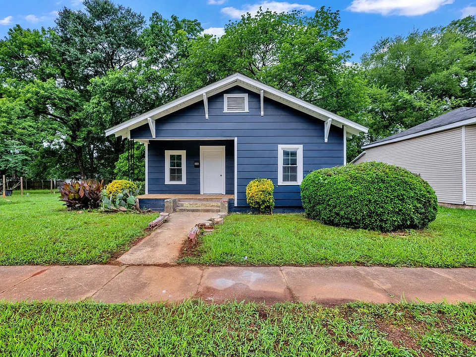 848 42nd Pl N