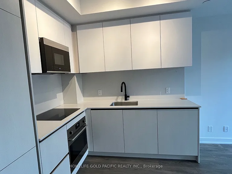 108 Peter St #622 — Photo 7