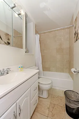 Rented by Eisenberg Exclusives | media 47