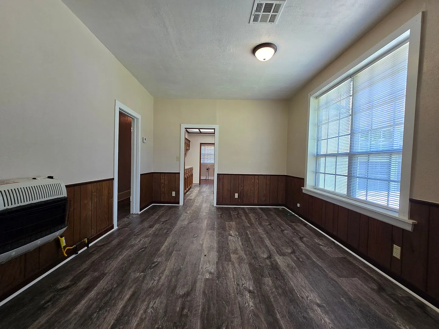 3 Bedroom 2 Bath home in Asher! — Photo 4