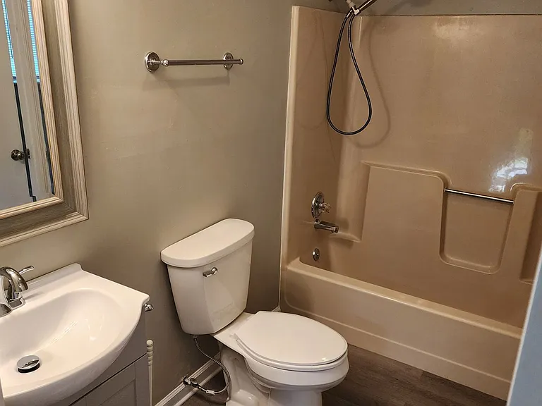 2456 Fairview Rd — Photo 10
