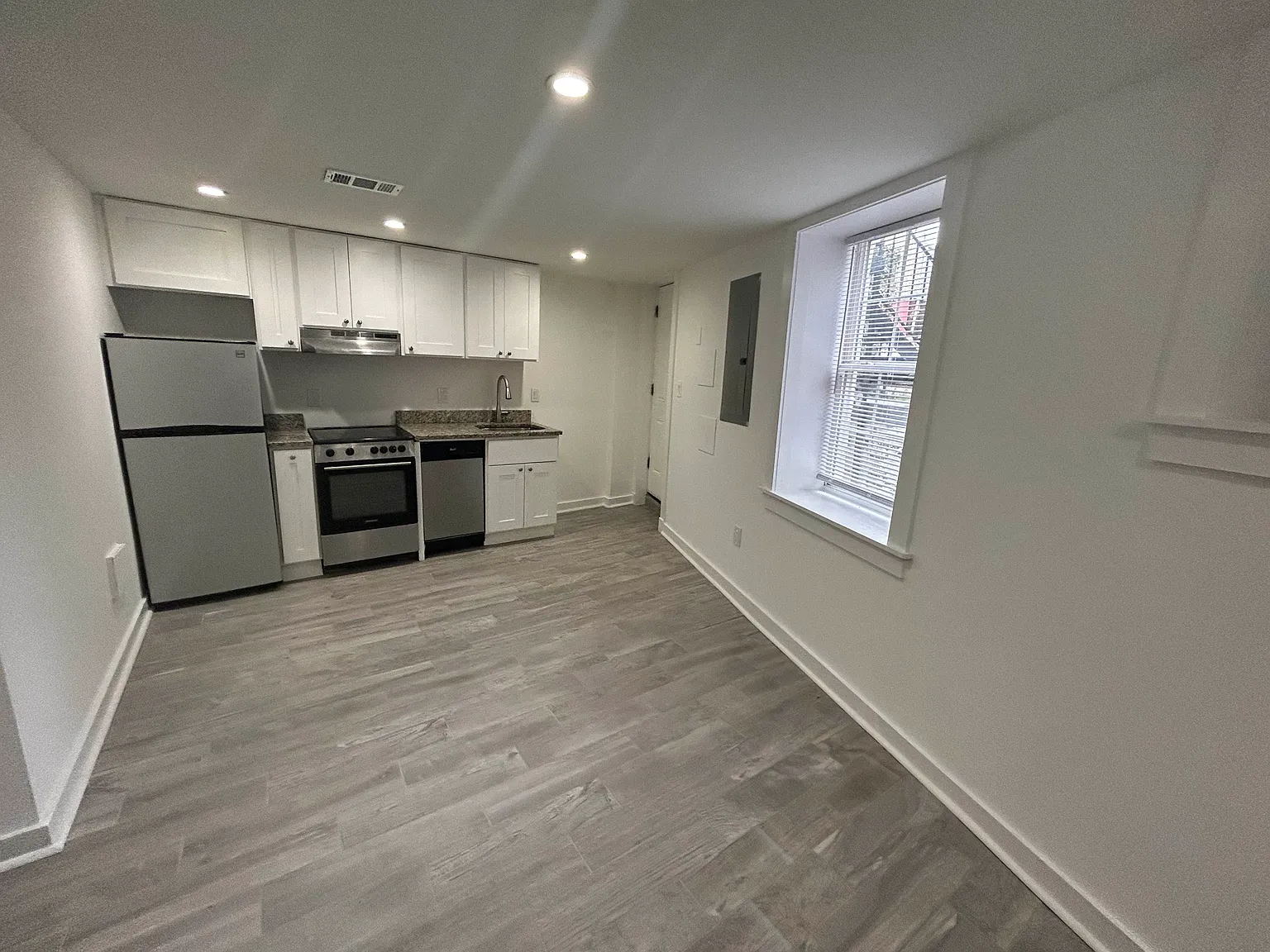 1 bed, 750 sqft, $1,795 — Photo 4