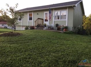 218 N Carter St, Clinton, MO 64735