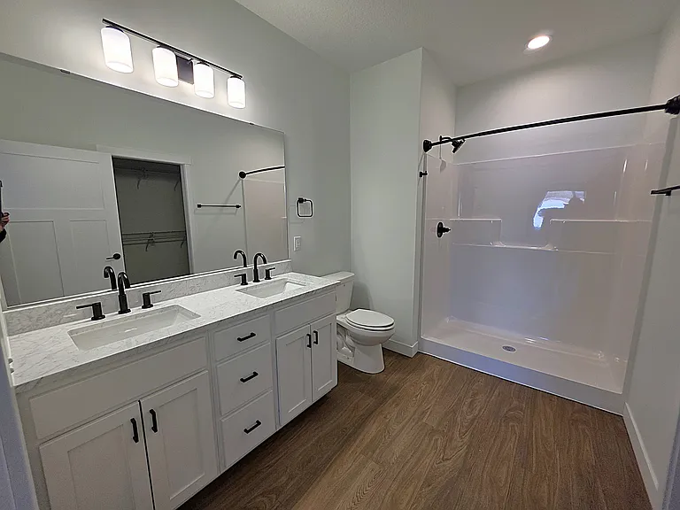 1227 Wisteria Ln — Photo 19
