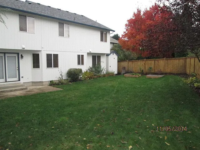3310 NE 164th Ct — Photo 32