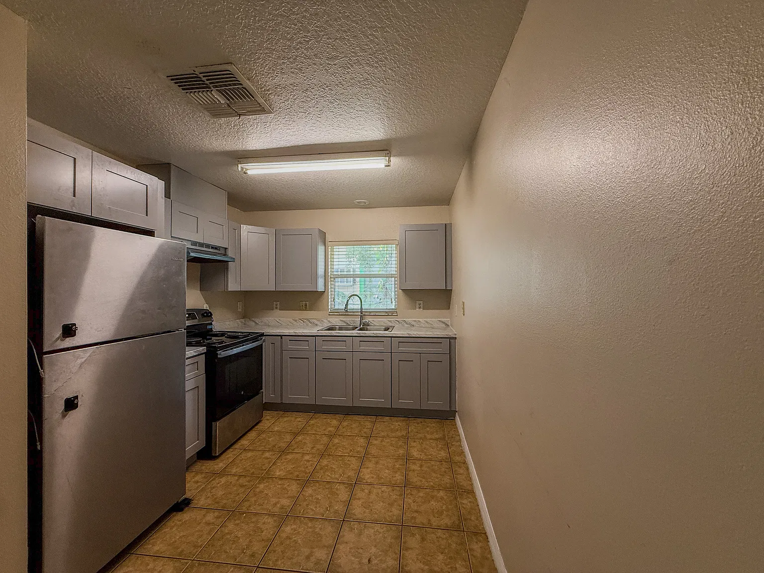 725 Grove Avenue - 1 — Photo 2