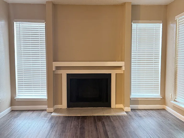 Peachtree Apartments — Photo 24