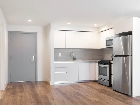 (undisclosed Address), Northridge, CA 91324