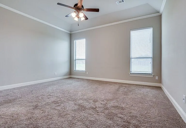 830 Cross Creek Dr — Photo 6