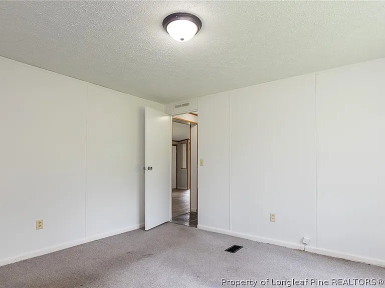 102 Ironwood Rd — Photo 13
