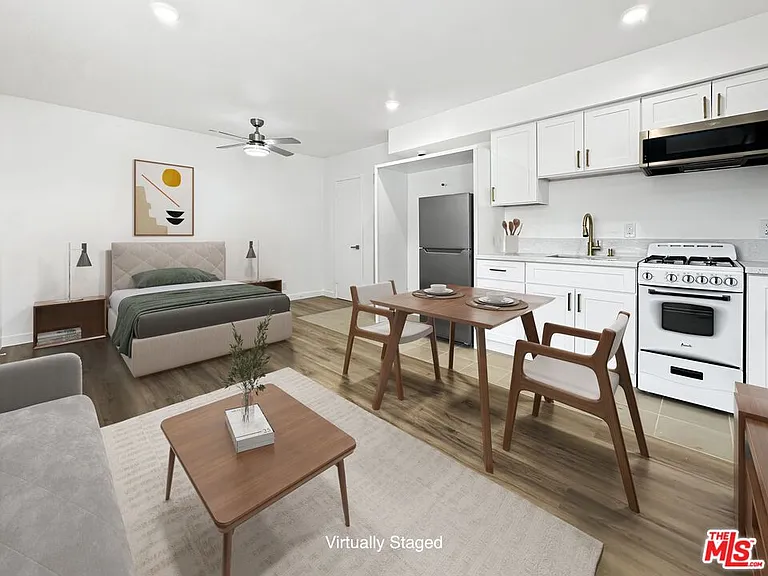 915 Enterprise Ave #6 — Photo 1