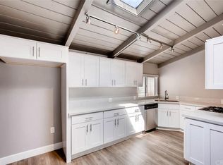 510 1/2 Iris Ave, Corona Del Mar, CA 92625