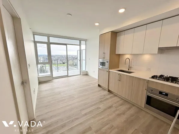 9675 King George Blvd, Surrey, BC
