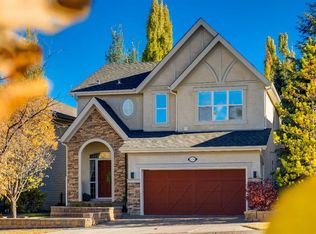 11756 W Valley Ridge Blvd NW, Calgary, AB T3B5Z9