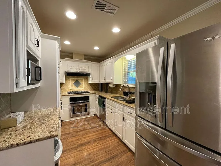 9536 Bermuda Ave — Photo 6
