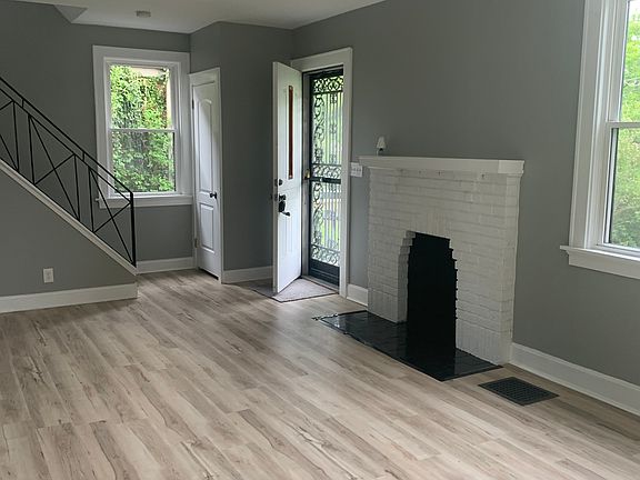 2nd image of 3516 Zinsle Ave