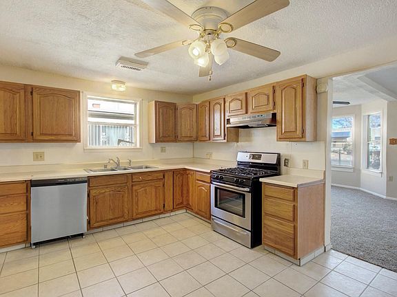 Kitchen_1
