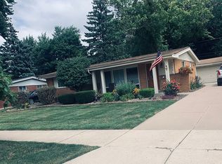 9114 Melrose St, Livonia, MI 48150