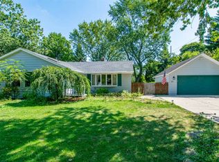 2911 Grant Dr, Ann Arbor, MI 48108