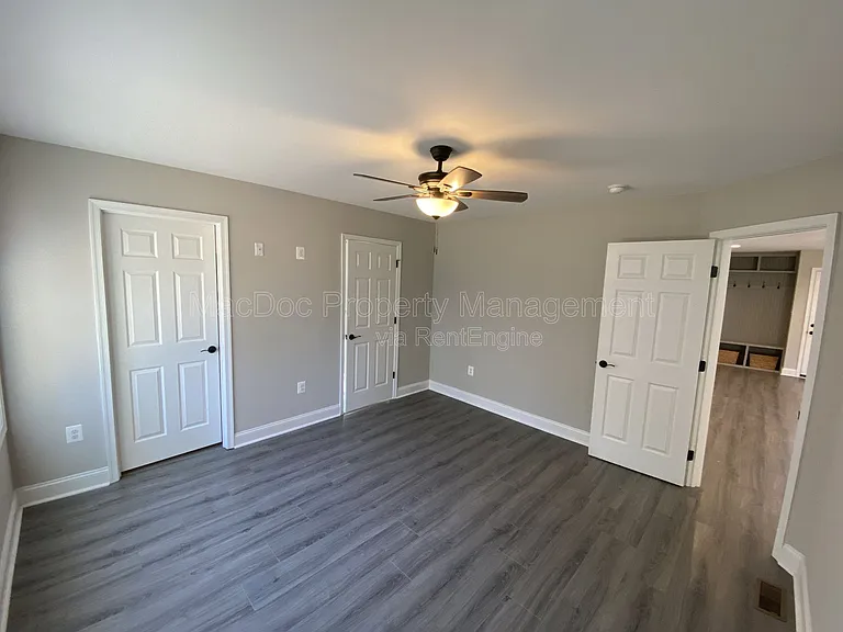 77 Lakeview Dr — Photo 15