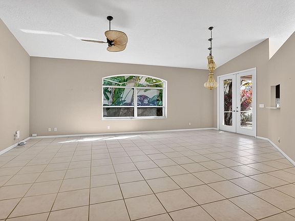 5th image of 6306 Brava Way