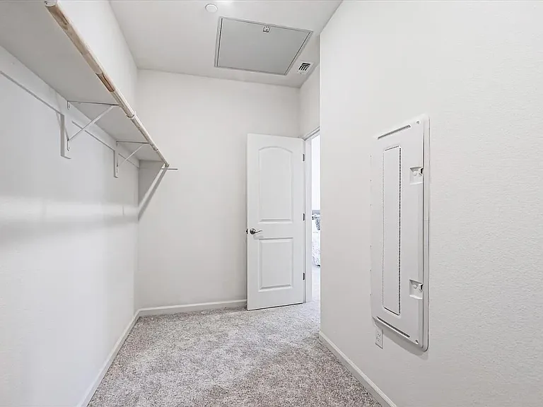 379 Lundy Pl — Photo 10