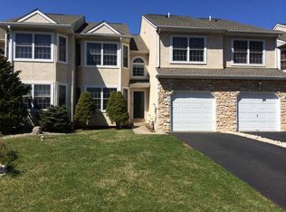 949 Jamie Ct, Blue Bell, PA