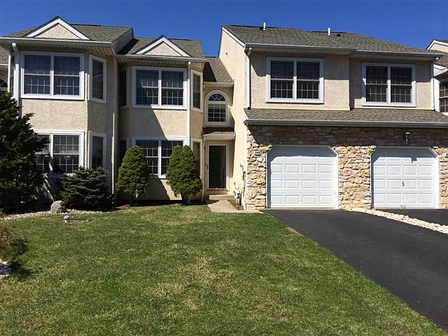 949 Jamie Ct photo 1