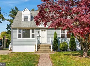 268 Lowell Ave, Hamilton, NJ 08619