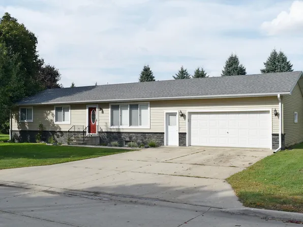 1115 Sunshine Ave, Osage, IA 50461
