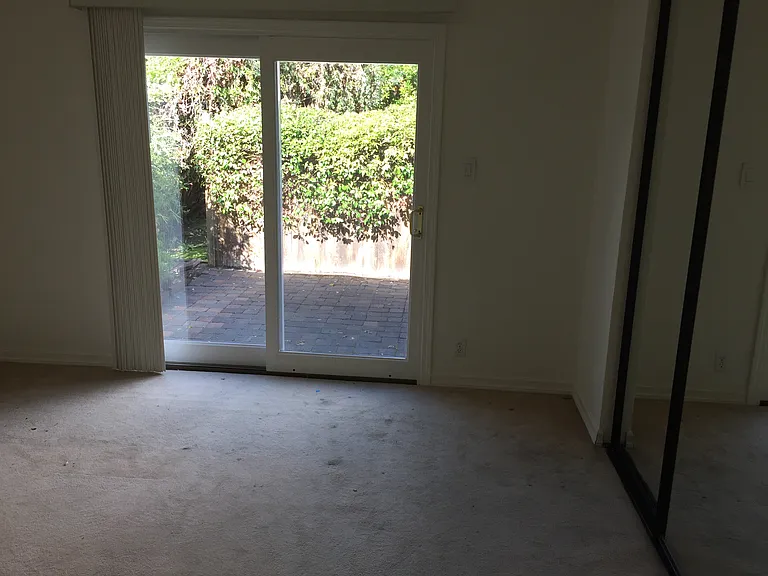 20395 Silverado Ave — Photo 12