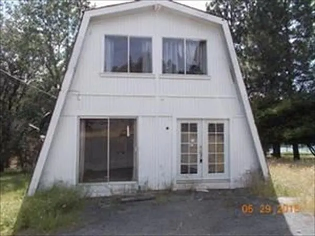 20601 Crescent Way photo 1