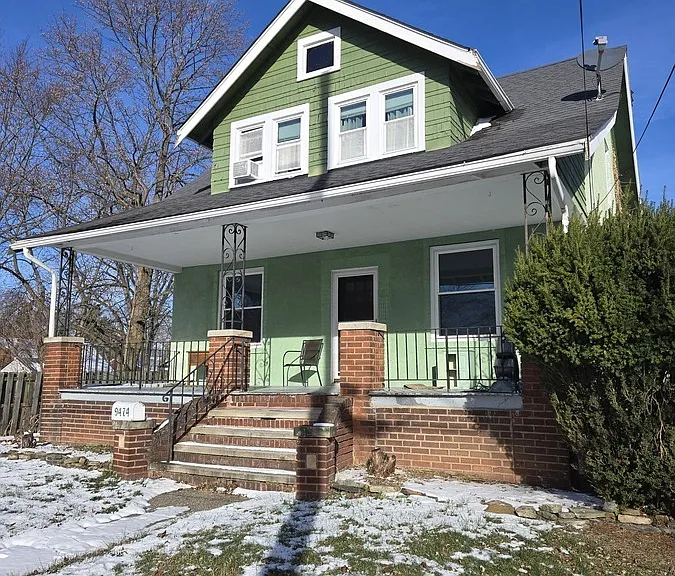 9474 Roxbury Rd — Photo 1
