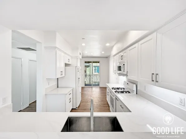 8854 Spectrum Center Blvd, San Diego, CA 92123