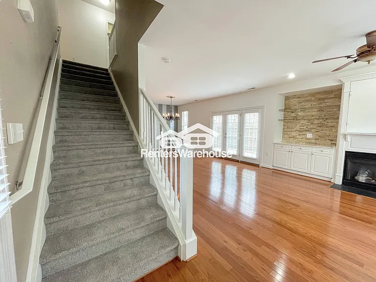 3932 Cromwell Park Dr — Photo 19