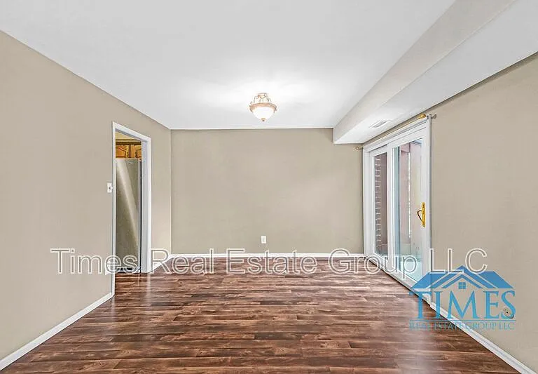 704 Worthington Dr — Photo 22