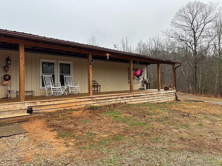 233 Macarthur Ln — Photo 4