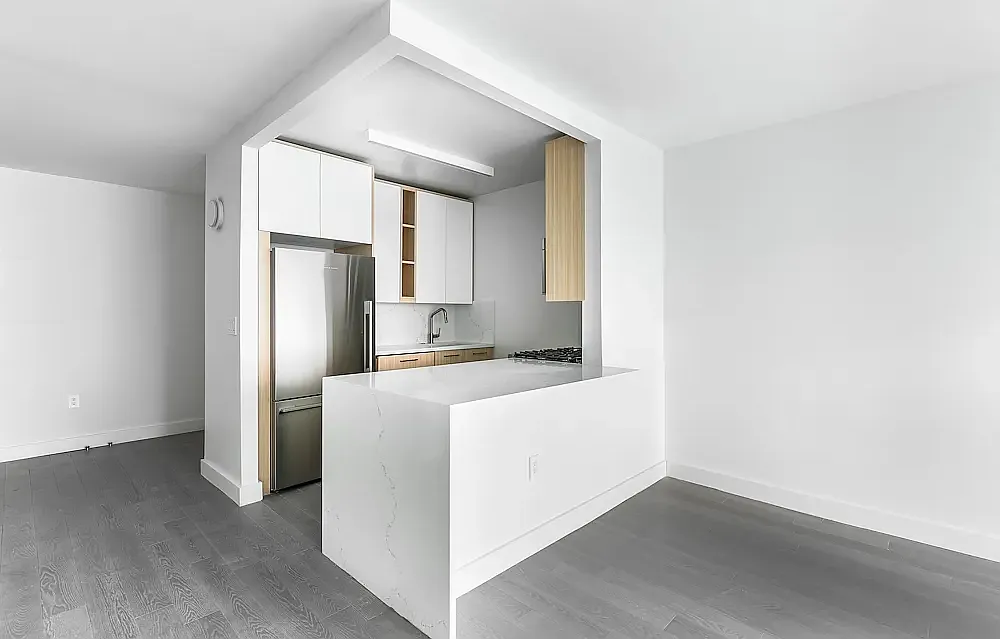 101 West End Avenue — Photo 1