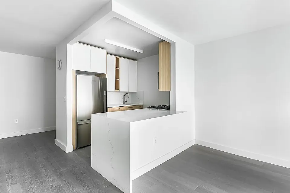 101 W End Ave #12T