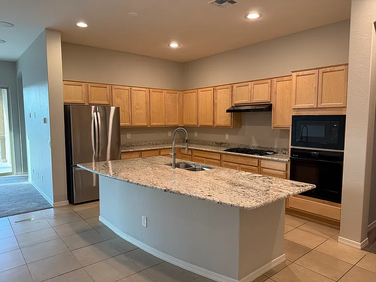 2856 W Kanab Dr — Photo 3