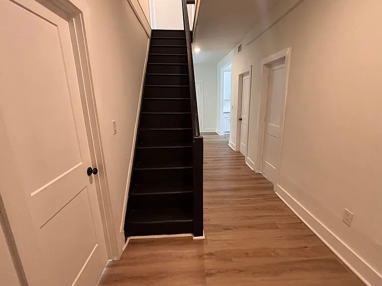 30 Sanford St — Photo 18