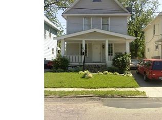 8913 Sauer Ave, Cleveland, OH