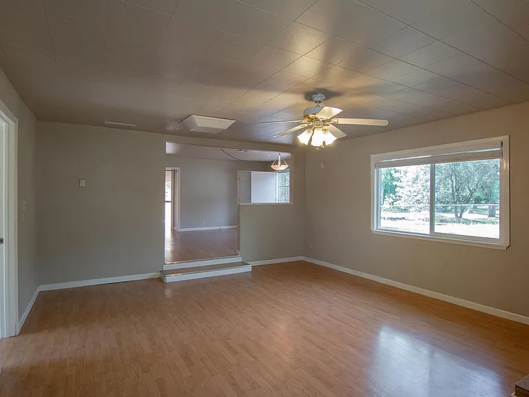18623 Oasis Rd — Photo 11