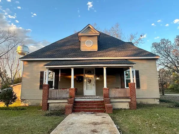 121 Whitaker St, Smithville, GA 31787