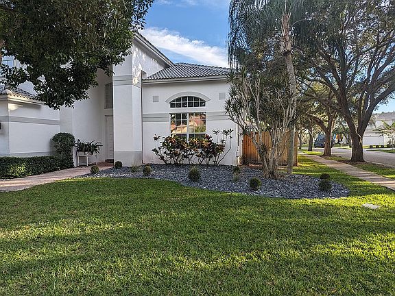 2nd image of 17092 NW 16th St