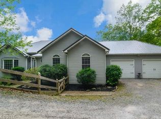 110 Spring Mountain Rd, Fairview, NC 28730