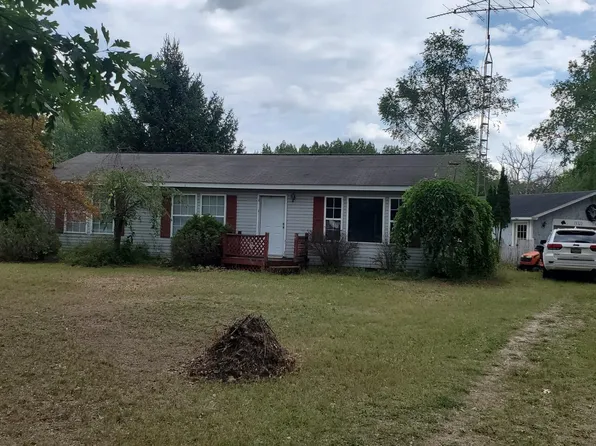 13322 5th Ave, Marion, MI 49665