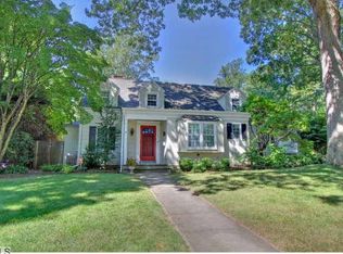 493 Crestwood Rd, Fairfield, CT 06824