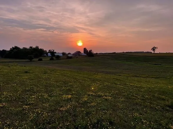 88XX Trask Bridge Rd, Rockford, IL 61101