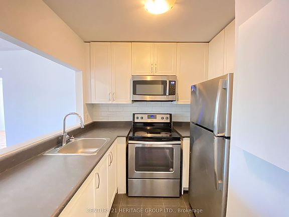 5th image of 170 Grove St E #302